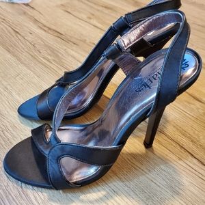 Charles David EUC black satin heels strappy 7.5